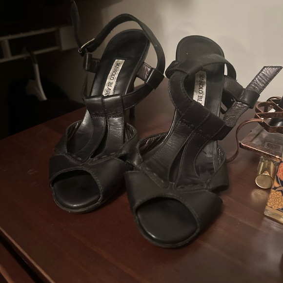 Authentic Manolo Blahnik heels - Picture 3 of 7